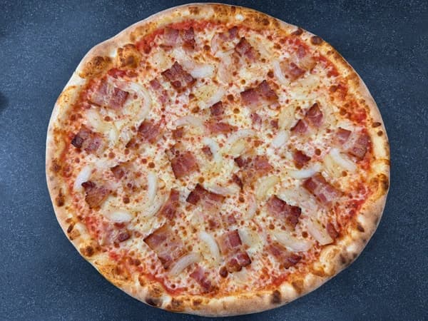 5. Pizza Slaninová